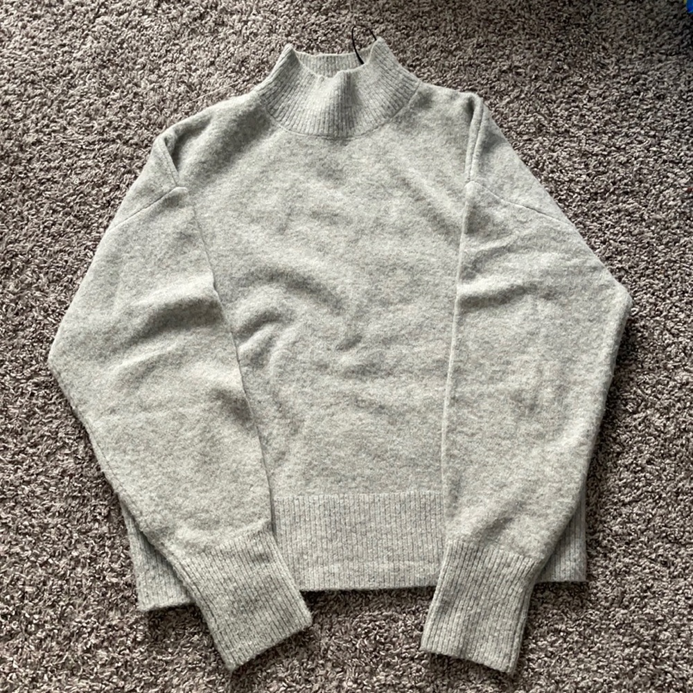 H&M Mockneck Sweater